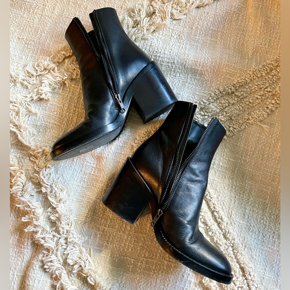 ANN DEMEULEMEESTER BOOTS - Picture 2 of 5